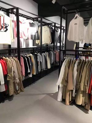 35000件品牌服裝低至5元！大興大型倉庫特賣引爆服裝批發熱潮